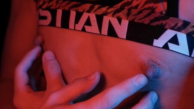 乳首を10時間以上吸引した結果、肥大してメス乳首にｗ - Pornhub Gay