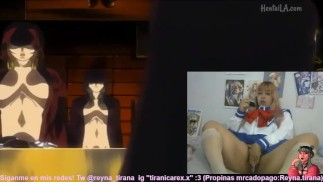 Латинская девушка uwu реагирует на Библия Черный на Испанский
