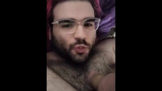 Heterosexueller Kerl schmeckt sein eigenes Sperma
