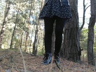 solo female, pee, forest, in the forest