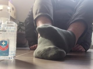 Covid-19 lockdown - Mask ready who says sanitiser is just for hands - Manlyfoot