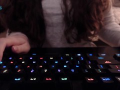 • Keyboard tapping • - Screenshot 14 of 16 - Tapping