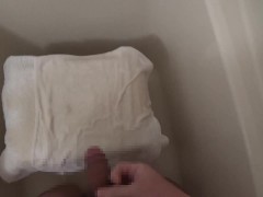 タオルに放尿 - Screenshot 14 of 16 - Food Piss