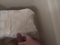 タオルに放尿 - Screenshot 8 of 16 - Pee