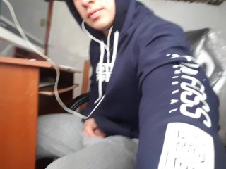 masturbándome en clases virtuales