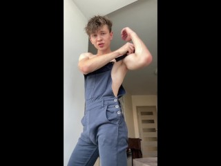 18 Jaar Oud & Hot Hunk Aftrekken Enorme Lul (23cm) Tot Cum / Fit / Sexy / Perfect Lichaam / Witte Lul