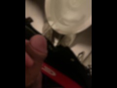 我慢してするおしっこが1番気持ちいい　素人男子　Peeing with patience is the best feeling Amateur male