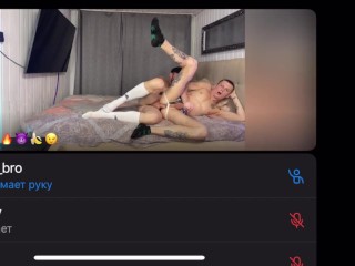 Трахнул живого факоматного парня узкой жопой и он кончил от нее