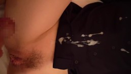 Masturbation pendant la pipe Orgasme vaginal éjaculation sur les vêtements