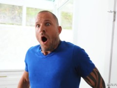 Grabbing Breakfast / Brazzers - Screenshot 8 of 16 - Ffm