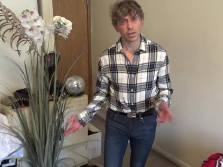 Maolo Jerks off with a Buddy 4 Cash to Pay Debt!