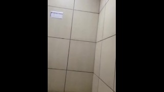 Jakolan Поездка Папочек В Туалете