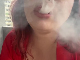 Fumando Nua Na Varanda