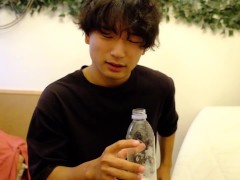 水と精液を混ぜて飲んでみた。 - Screenshot 9 of 16 - エログロナンセンス