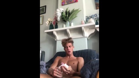 (Straight) Twink masturbates  - HOTBOYPROBLEMS