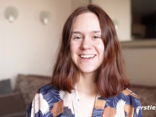 Anca Adore être Regardée En Se Masturbant