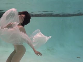Underwater Nude Model Kristy Jessica