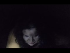 1 hora completa de tortura de los testículos de Elizabeth por diversión