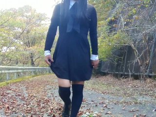 The pleasure of showing off your waist swinging outdoor masturbation after a long time