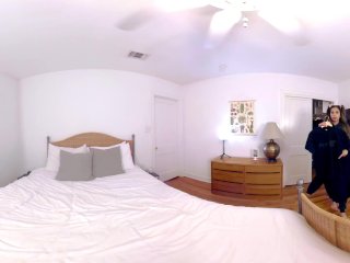 Pornhub Girl CamStar Banksie Trying On Private Mode Collection apparel! Spoiled!