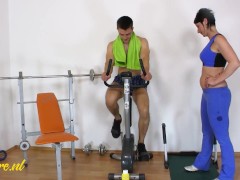 Video MatureNL - Horny Female Gym Instructor Fucking Her Client While He’s Working out