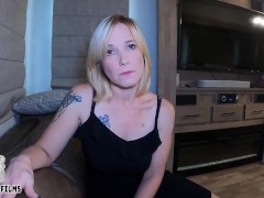 Pampering a Step Momma's Boy - Jane Cane - Screenshot 3 of 16 - Stepmom