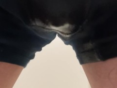 お漏らし動画　パンツ越しに湧き出る朝一おしっこクローズアップ、4K - Screenshot 16 of 16 - Piss