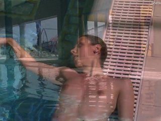 Irina_Russaka aka Stefanie Moon_underwater swimming