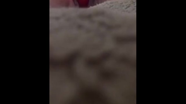 【japanese girl 自撮りオナニー】ウーマナイザーで膣挿入&クリトリス強制吸引でヒクつくおまんこ Porn Video
