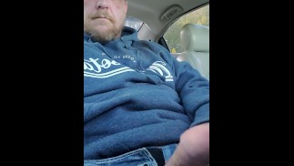 Ennuyé dans la voiture!! 