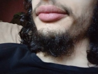 Bottom Bearded Boy, Big Lips and Mouth / Gainer Fetish