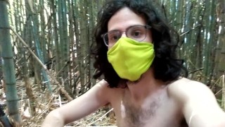 Voy al bosque afuera de casa para masturbarme / primera vez, estaba nervioso