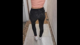 Трахаюсь СПРЯТАЛАСЬ с моей СОСЕДКОЙ, когда ее мужа нет рядом