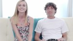 MYVERY第一次娇小的Kenzie Kai的第一个场景