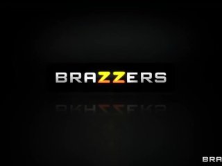 Smothered And Fucked At The Sleepover / Brazzers screenshot number 1