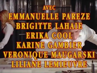 Brigitte Lahaie pipe sous la table Muriel White & Karine Gambier Français Orgie Lesbienne Lécher la chatte