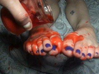 mother, wax play, mom, foot pain