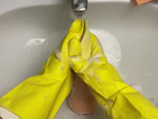 Very Clean_Cock - Yellow Latex Gloves POV