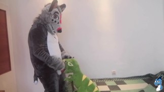 🐺Green Dinosaur t-rex and Freddy wolf Fun#1🐺
