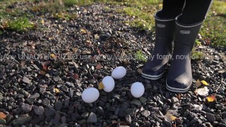 Rubber laarzen seizoen | Eieren verpletteren
