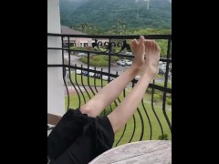 Outdoor feet