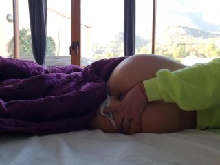 Sexy gets_her pussy wet by masturbatingwith fingers Orgasm with Pillow