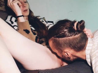 Ленивая студентка получает отличный секс и много спермы в ее мокрую киску