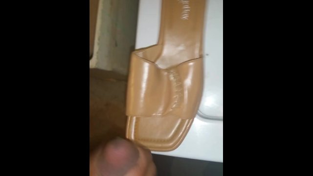 Wife sandal cum