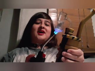 Dab Sesh with Arab BBW Flashing her Titties + Coughing Fetish