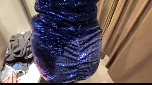 巨乳な淫乱彼女と試着室で変態手コキフェラ