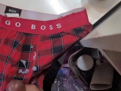 PINOY JAKOL SA MAY HUGO BOSS BOXER BRIEF