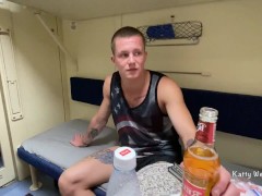 Милая девушка с вокзала оказалась соседкой в поезде и мы трахнули её вдвоем - Screenshot 2 of 16 - Picked Up Fucked