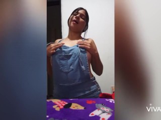En Casita Tocandose El Coño what the Fuck Riko i like