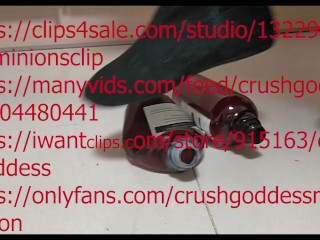 Топтание по бутылке в сапогах